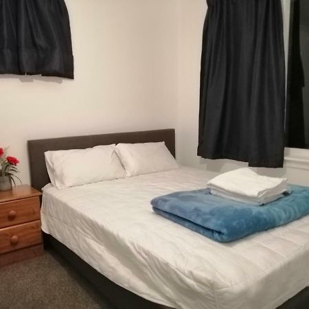 Homestay Double Room, Near The City Center كريستتشيرش المظهر الخارجي الصورة
