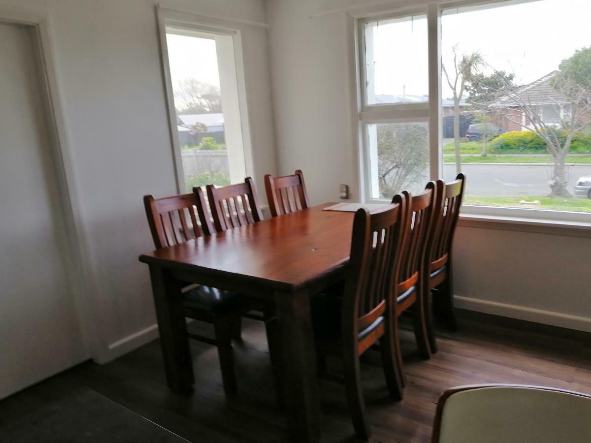 Homestay Double Room, Near The City Center كريستتشيرش المظهر الخارجي الصورة