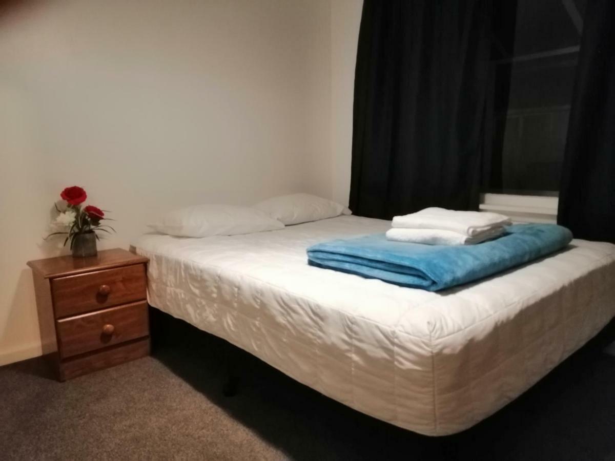 Homestay Double Room, Near The City Center كريستتشيرش المظهر الخارجي الصورة