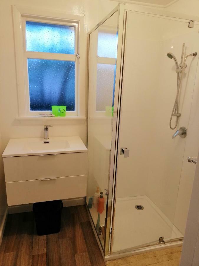 Homestay Double Room, Near The City Center كريستتشيرش المظهر الخارجي الصورة