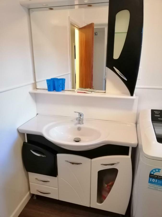 Homestay Double Room, Near The City Center كريستتشيرش المظهر الخارجي الصورة